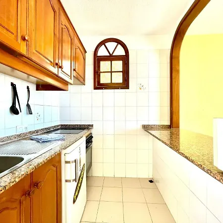 Cozy One Bedroom Apartment, Free Internet In Common Areas, Pool In Tenerife South Apartman *
