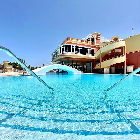 Apartman Cozy One Bedroom Apartment, Free Internet In Common Areas, Pool In Tenerife South Costa Adeje (Tenerife)