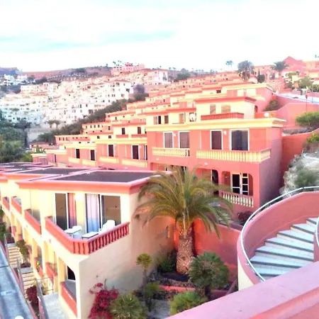 Cozy One Bedroom Apartment, Free Internet In Common Areas, Pool In Tenerife South Apartman