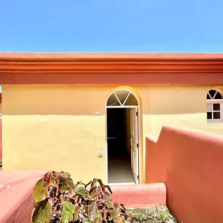 Cozy One Bedroom Apartment, Free Internet In Common Areas, Pool In Tenerife South *