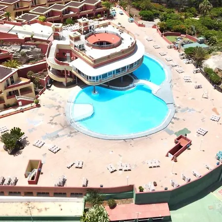 Apartamento Cozy One Bedroom Apartment, Free Internet In Common Areas, Pool In Tenerife South Costa Adeje (Tenerife)