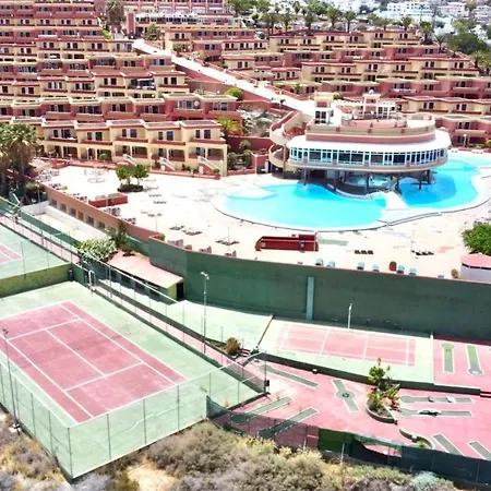 Cozy One Bedroom Apartment, Free Internet In Common Areas, Pool In Tenerife South Apartment
